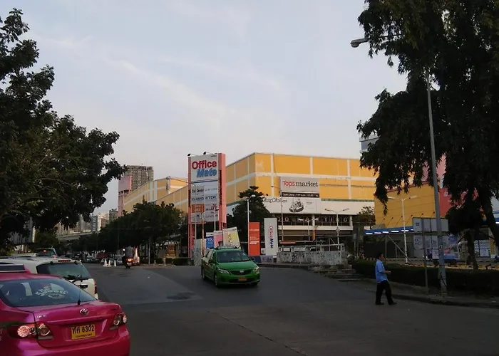 Savi Deluxe 3 Nr Piyavet Hospital *